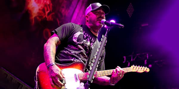 Image of Aaron Lewis