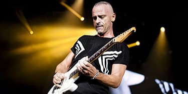 Image of Eros Ramazzotti