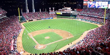 Image of Cincinnati Reds In Chicago