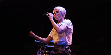 Image of Robyn