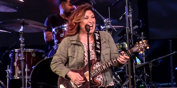 Image of Jo Dee Messina In Buda