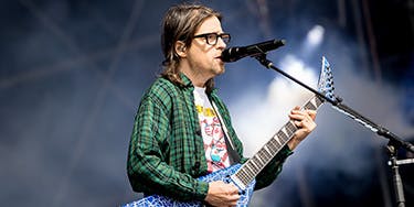 Image of Weezer In Seattle