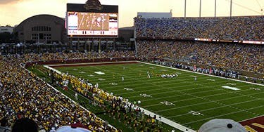 Image of Minnesota Golden Gophers In Champaign
