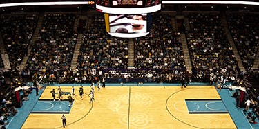 Image of New Orleans Pelicans At Los Angeles, CA - Crypto.com Arena