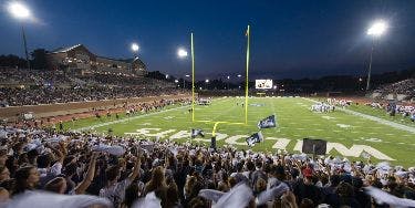 Image of New Hampshire Wildcats Football In Elon