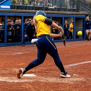 Image of Oregon Ducks Softball